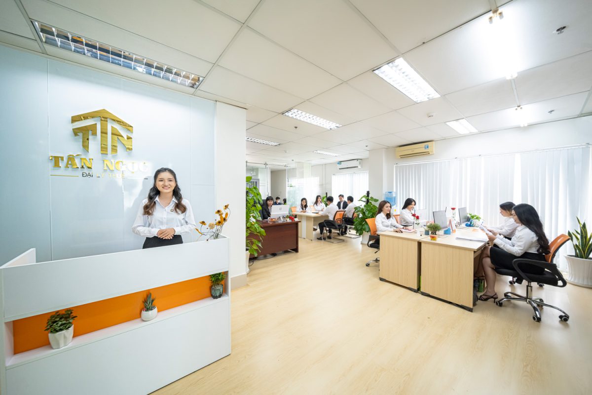 Tấn Ngọc - Văn phỏng ảo